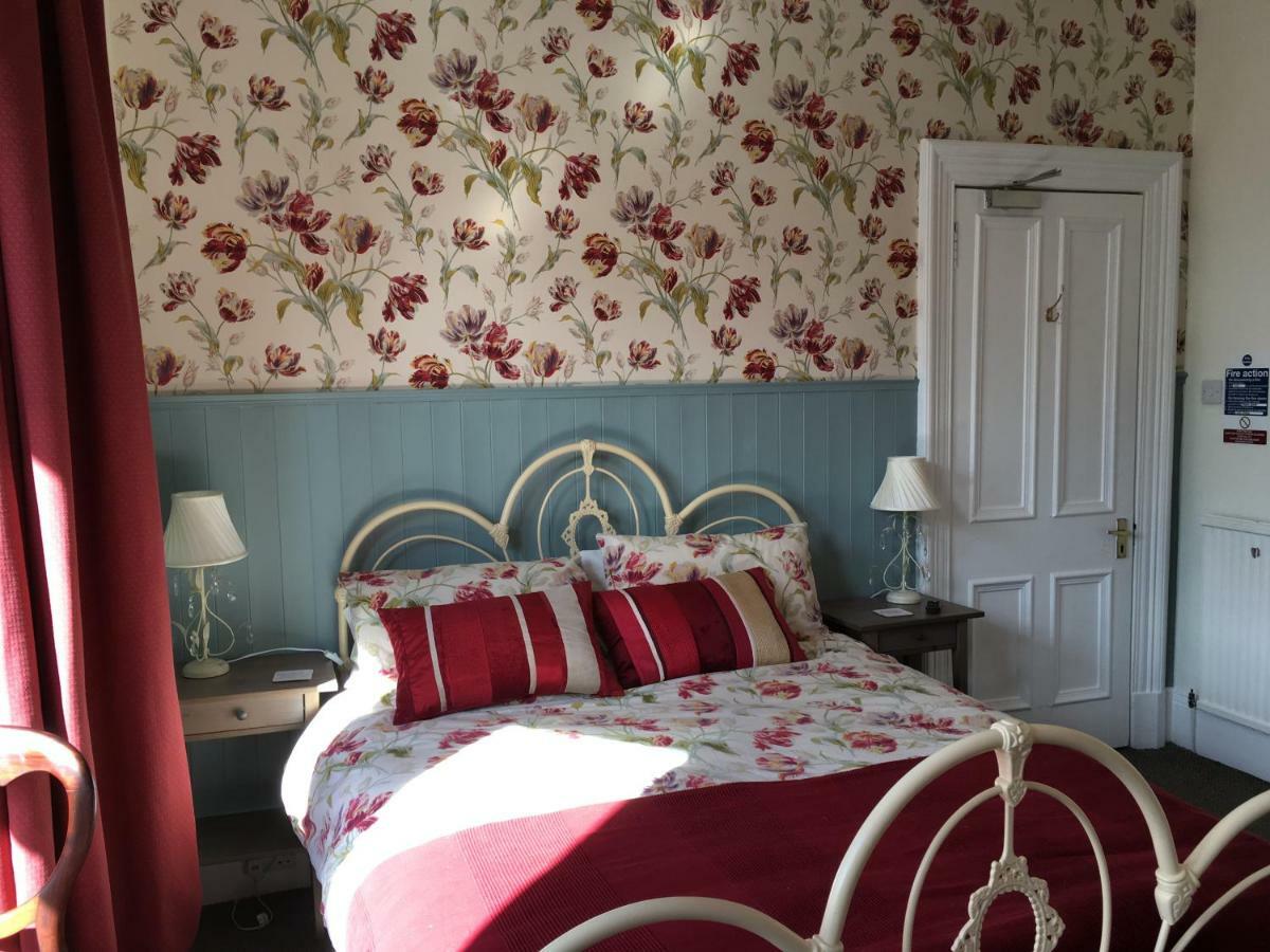 Alberta Guest House ดันดี ภายนอก รูปภาพ