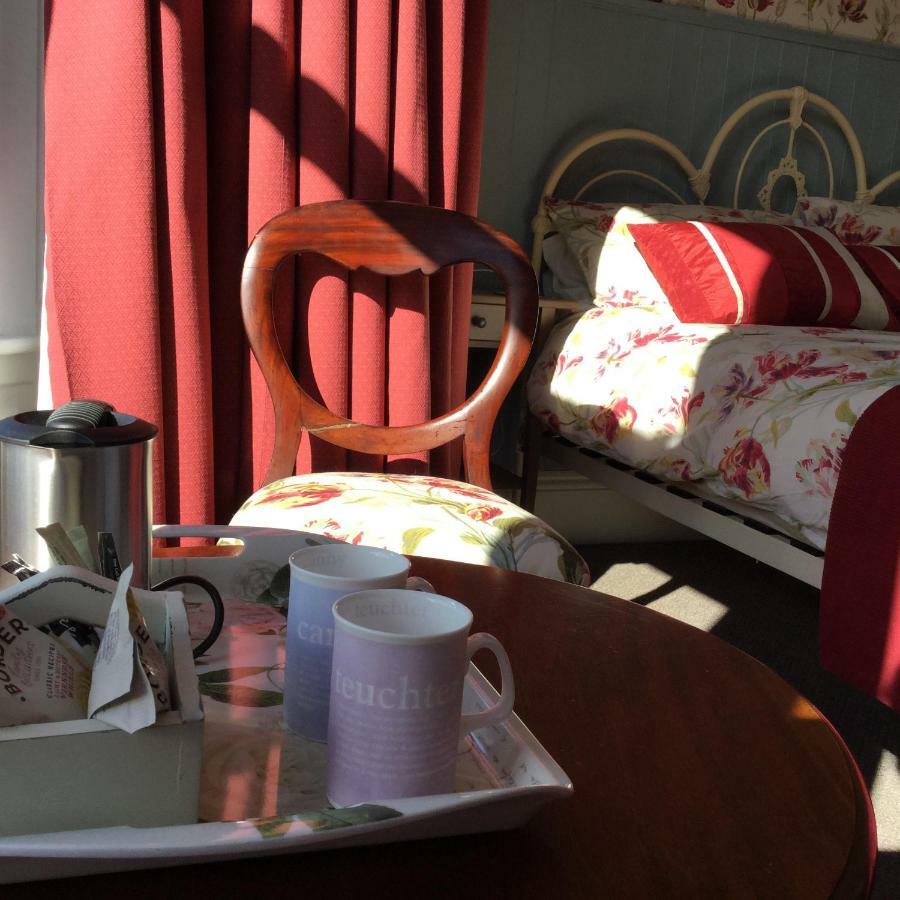 Alberta Guest House ดันดี ภายนอก รูปภาพ